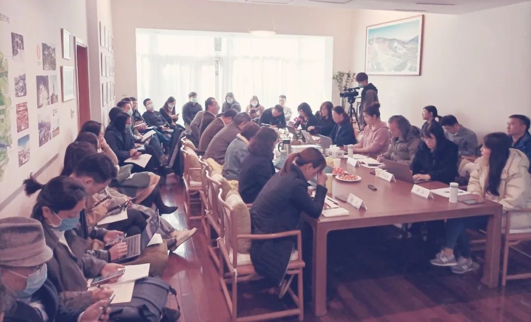 慈善法治圆桌汇第1期纪要:慈善组织的法律地位 | 慈善法13