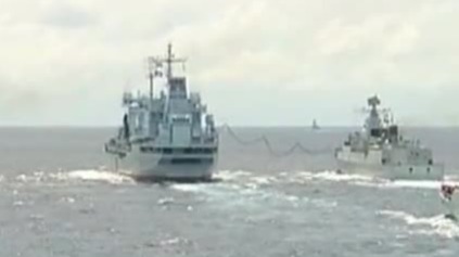 回顾2008年：中国海军舰艇编队赴索马里执行护航任务