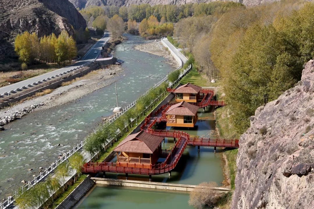 水上风情木屋