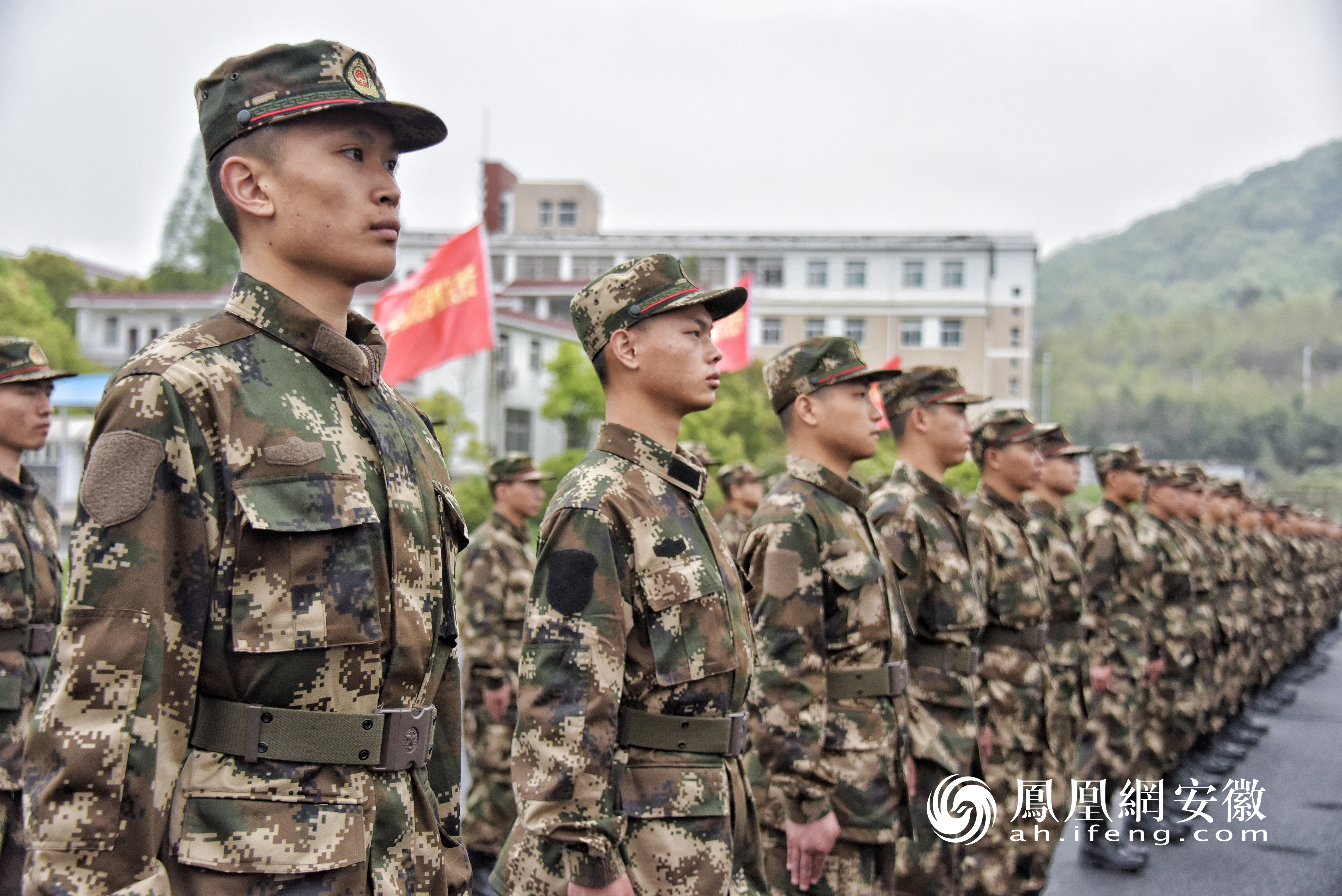 特殊的开学典礼春季入伍新兵开训