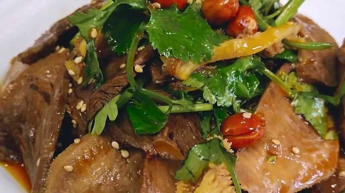 夫妻肺片，味道香浓鲜香，看着就很想吃，好吃到停不下来！_凤凰网