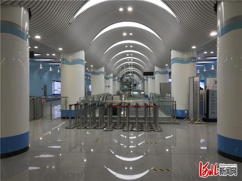 石家庄地铁3号线东二环南路站。河北日报记者任学光摄
