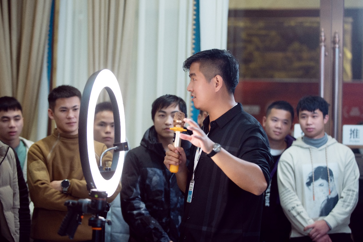 如图片无法显示，请刷新页面