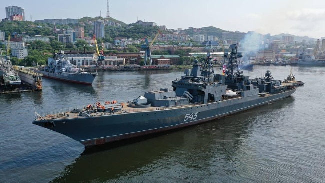 俄无畏2型驱逐舰首射巡航导弹上千公里外命中目标