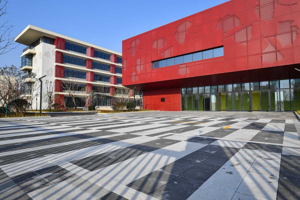 6明湖校区报告厅2.jpg