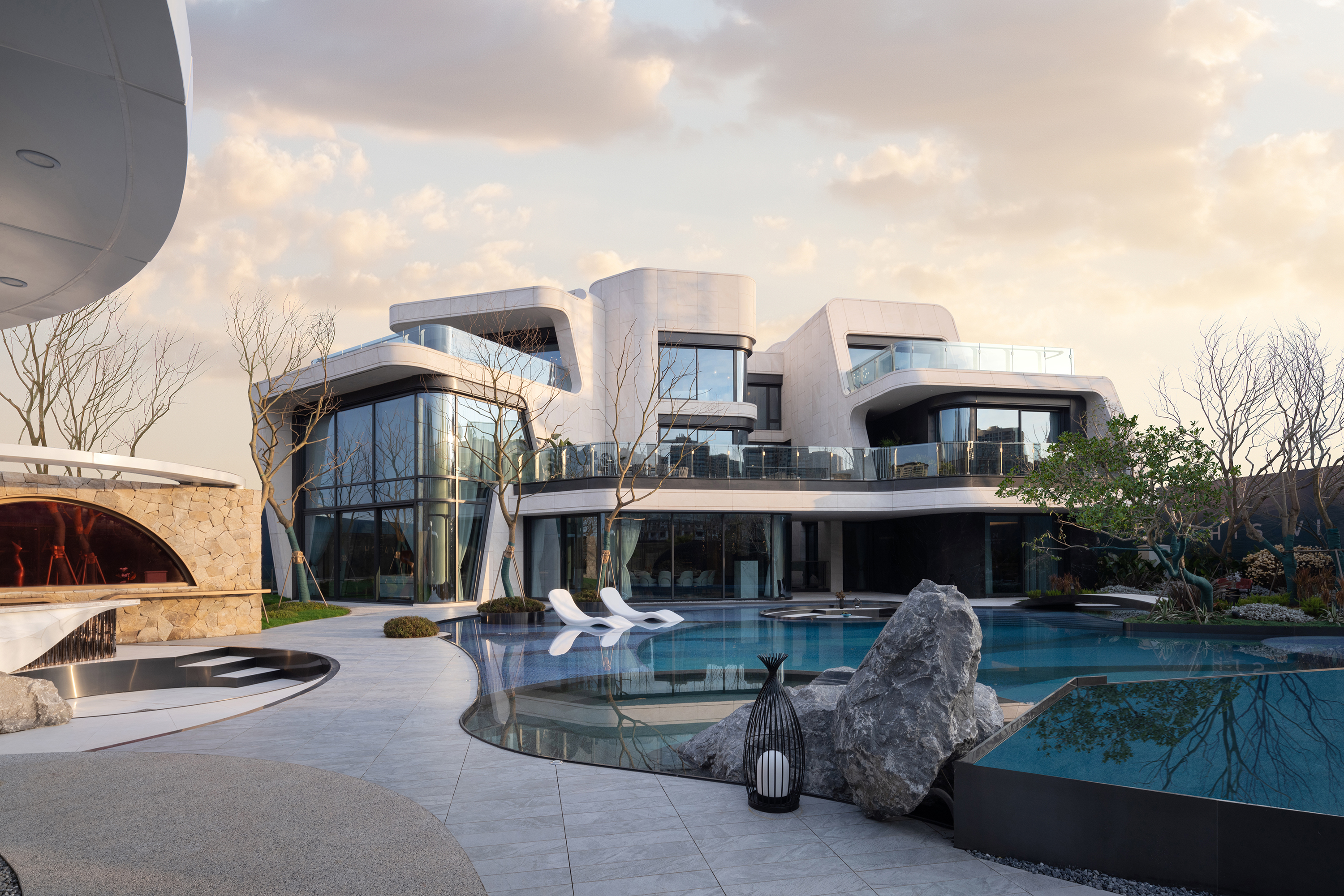 香港置地天湖岛重庆豪宅销售神话即将推新这一次又将是怎样的盛况