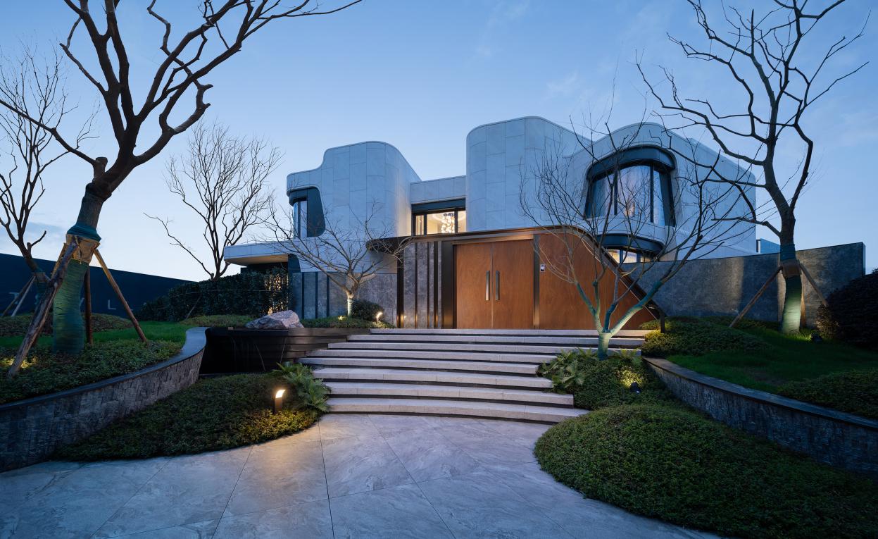 香港置地天湖岛重庆豪宅销售神话即将推新这一次又将是怎样的盛况