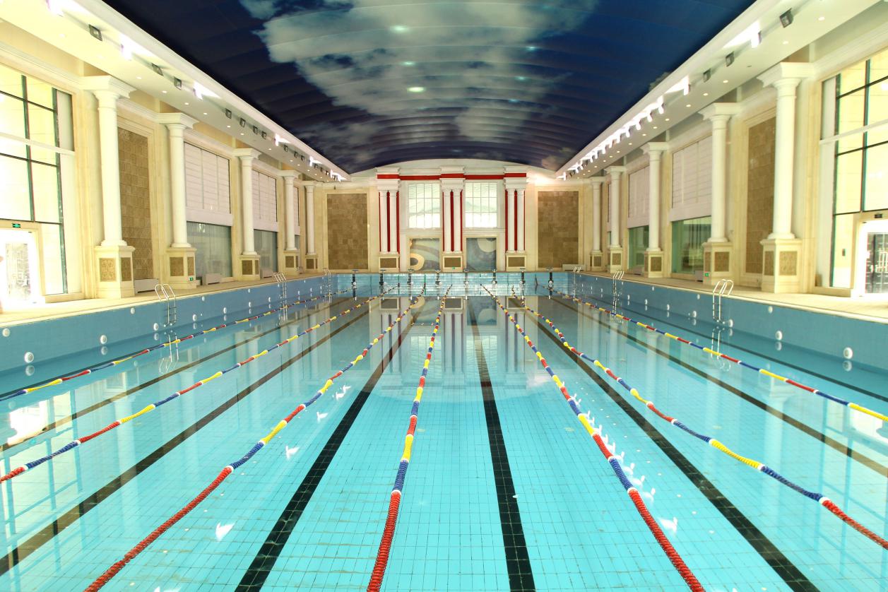 (恒温泳池示意图)不仅承袭皇家园林,更绘制人生醉美风景恒大林溪郡