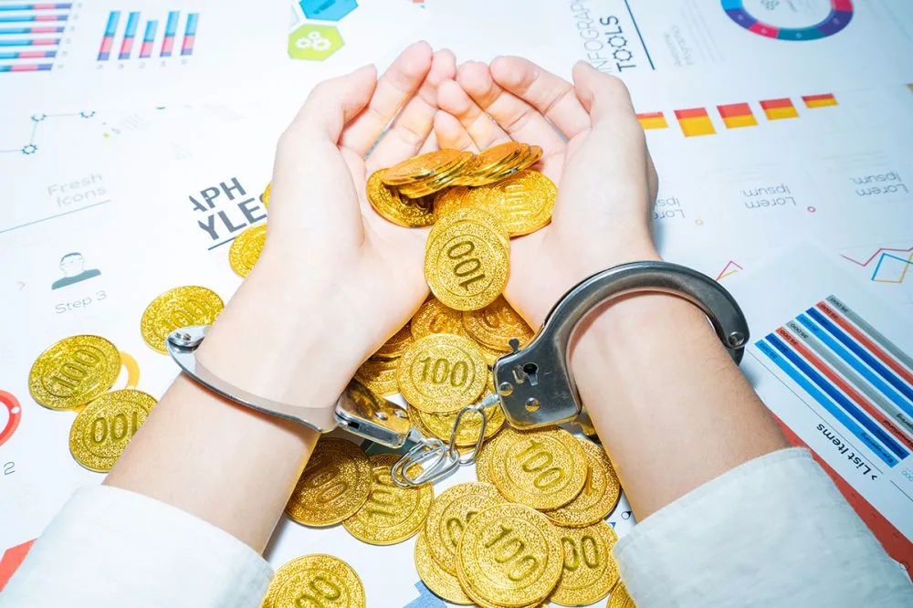 26亿惊天巨案：恒升银行惨被自家隐形股东当私