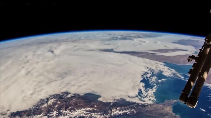 绝美！太空看地球，那下面就是撒哈拉沙漠！