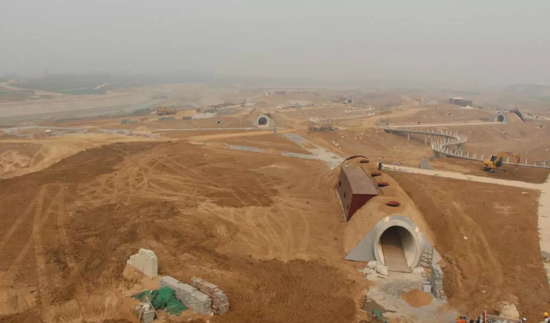 建设中的沣河生态景区