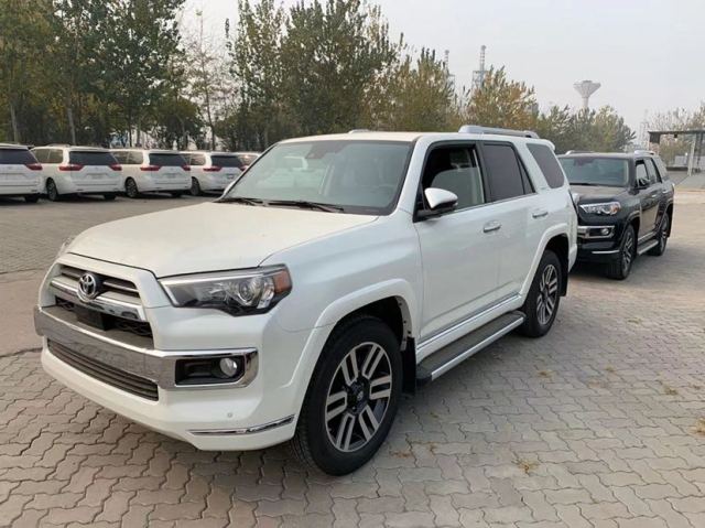 2020款丰田超霸北美版霸道国六现车