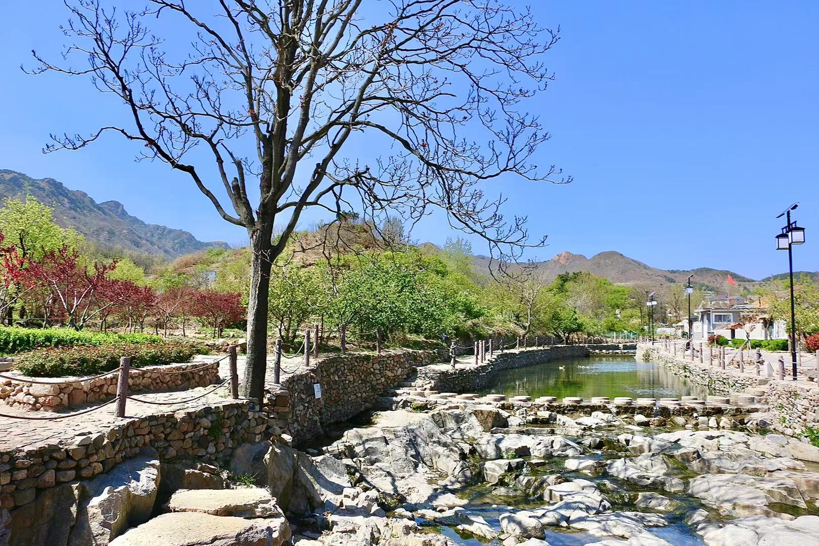 绿水青山里的影视基地——后石沟村 乡村影视让这个小山村火起来