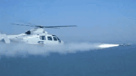 掠海突击！舰载直升机发射反舰导弹画面曝光