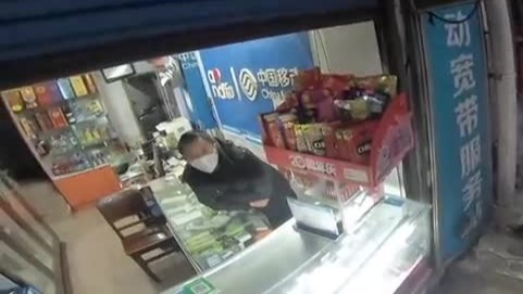 外卖骑手在社交软件上分享生活，记录着他和他看到的武汉故事