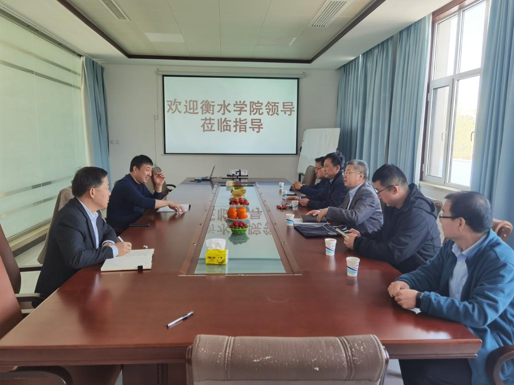衡水学院电信学院到河北益涛复合材料有限公司进行校企深度合作调研