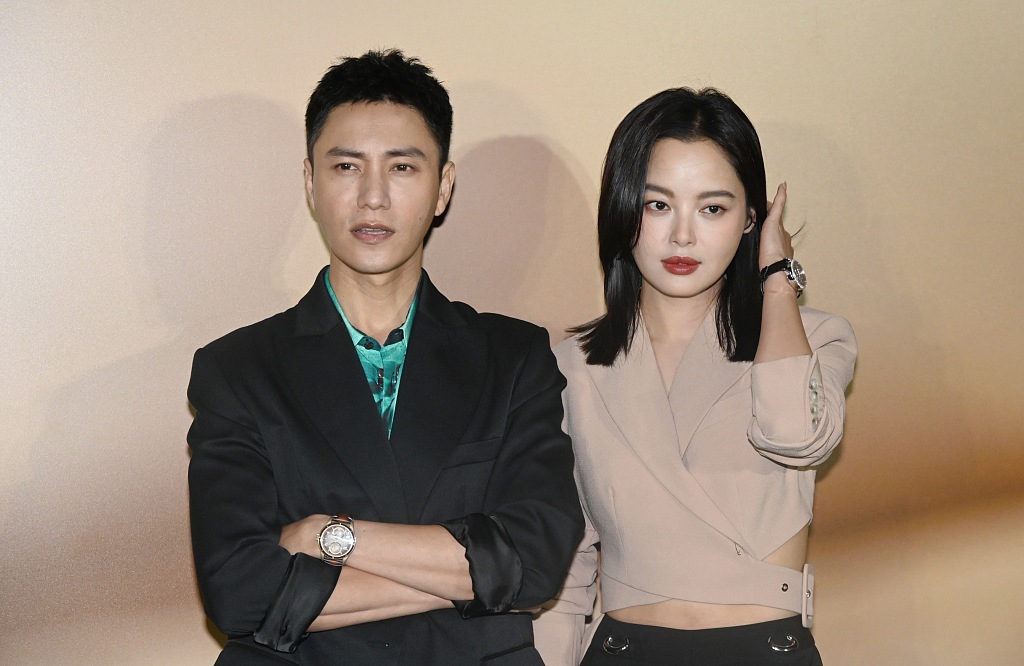 辛芷蕾露蛮腰"高级脸"能打 与陈坤同框男帅女美_凤凰网娱乐_凤凰网