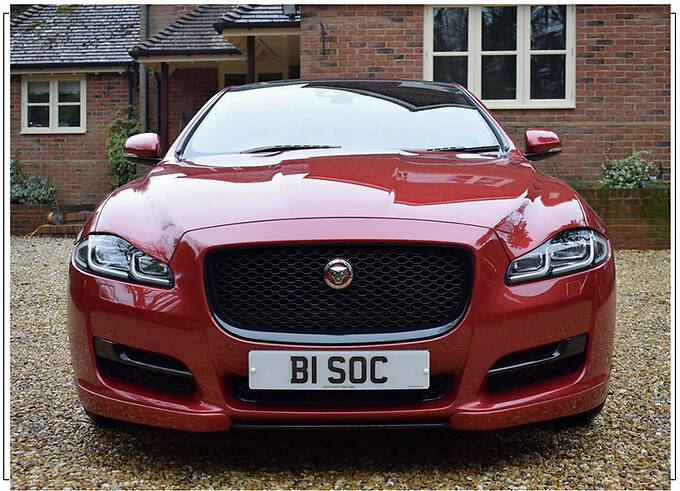 捷豹xj实拍曝光搭3.0t v6/尺寸媲美玛莎拉蒂总裁-图2