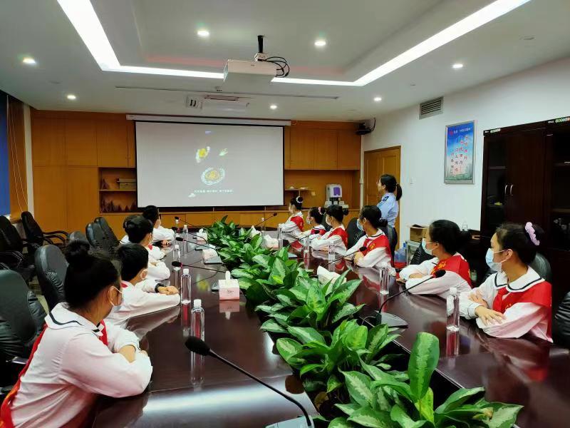 深圳宝安区税务局西乡税务所开展青少年税法学堂活动