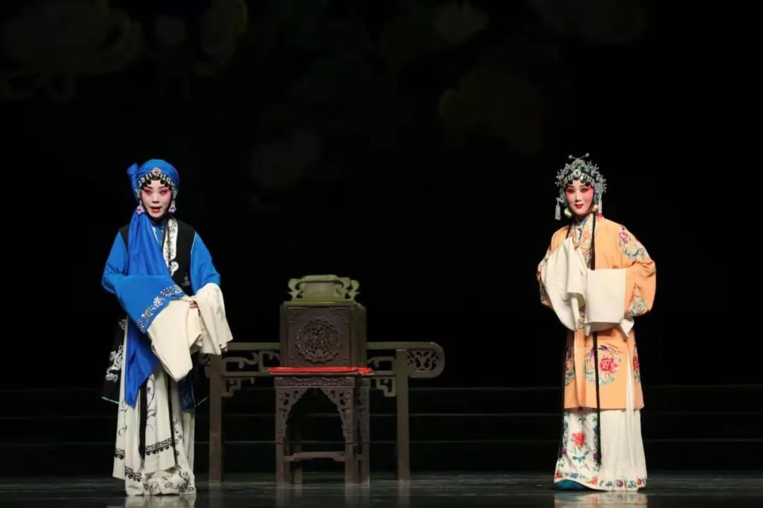 秦腔《锁麟囊》亮相金城 戏迷直呼“百看不厌”