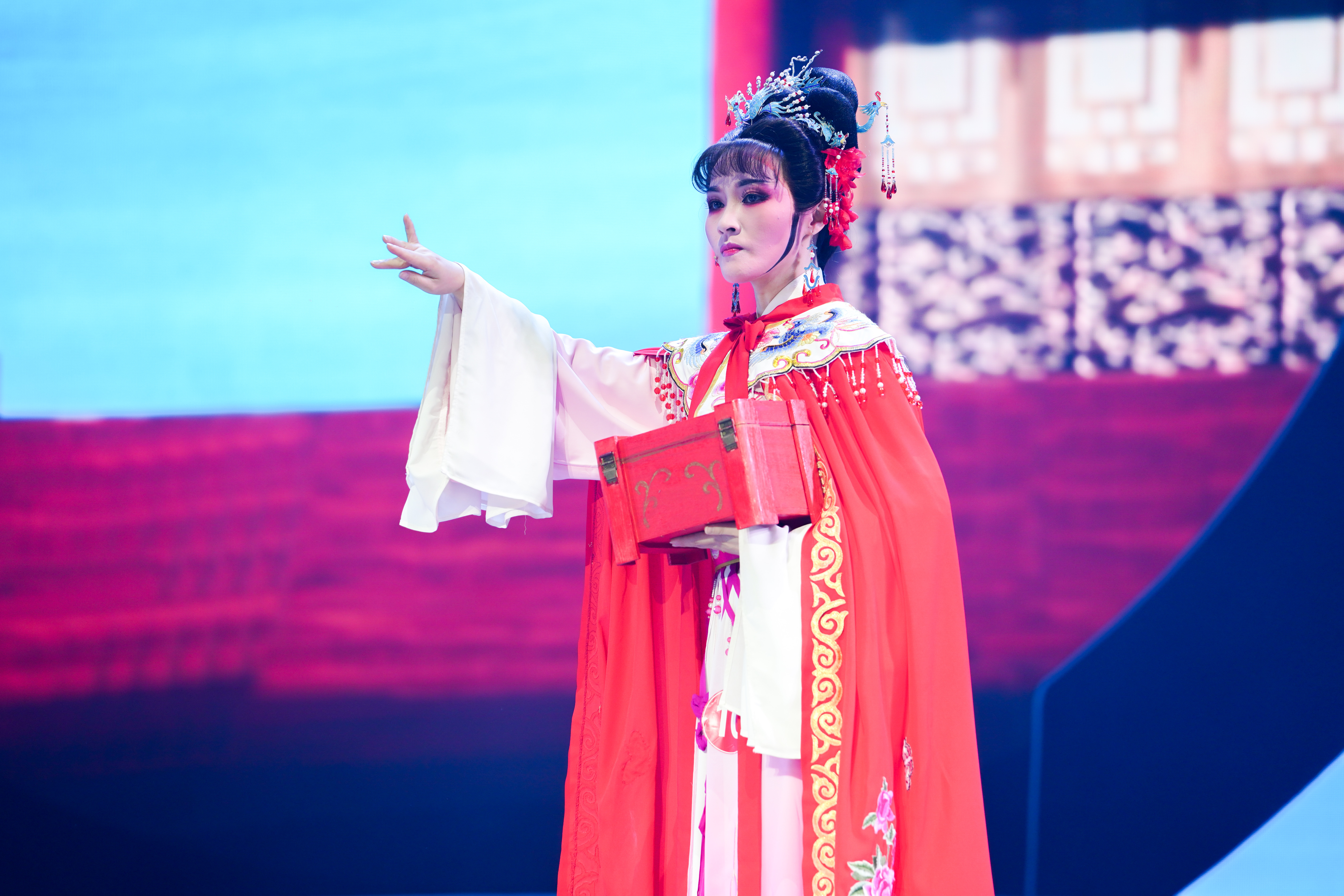 宁波市第二届全民戏曲大赛迎来巅峰对决,张海燕、史艳拔得头筹