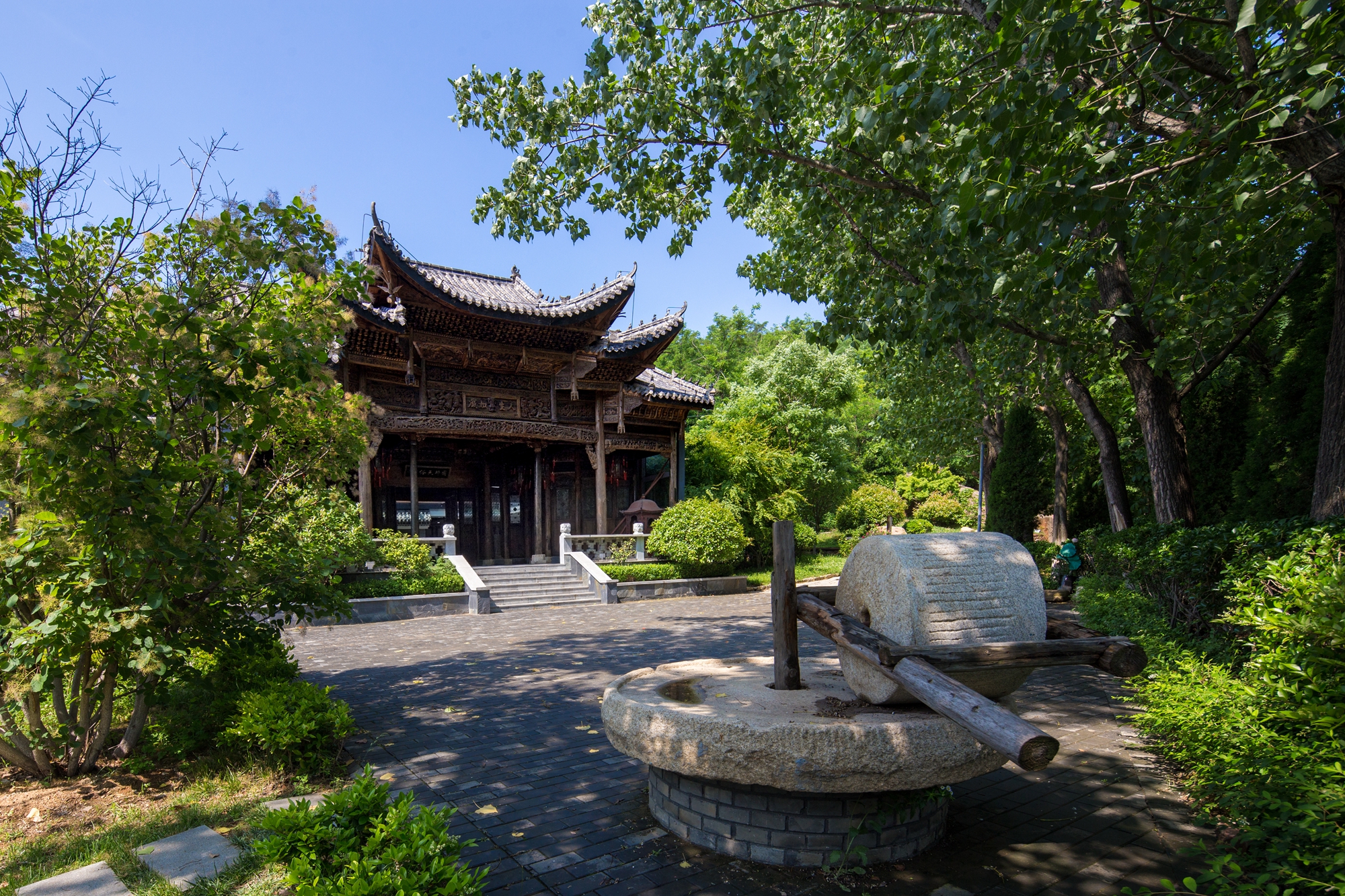 春之约沙子口是个好地方走进崂山书院