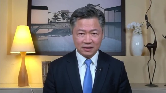 赖岳谦：共和党是真小人，民主党是伪君子，对付伪君子需要两手