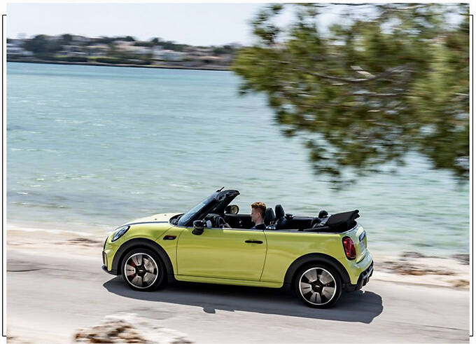 minijcw敞篷版官图发布中置双出排气搭黑色外观配件