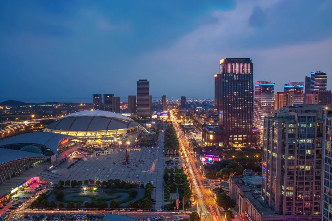 南通城市发展进程中,城市格局悄然重塑,多中心的城市格局蓬勃崛起.