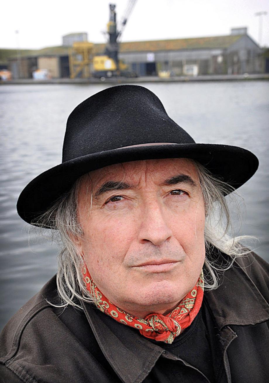 国际诗人对话会丨法国当代诗人塞尔日·佩里:诗歌是勇气与承诺