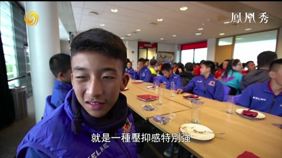 由于前一天在赛场上的落败 北控的球员显得有些沉闷