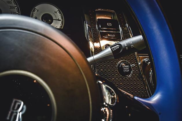 劳斯莱斯魅影black badge 暗夜盛装_凤凰网汽车_凤凰网