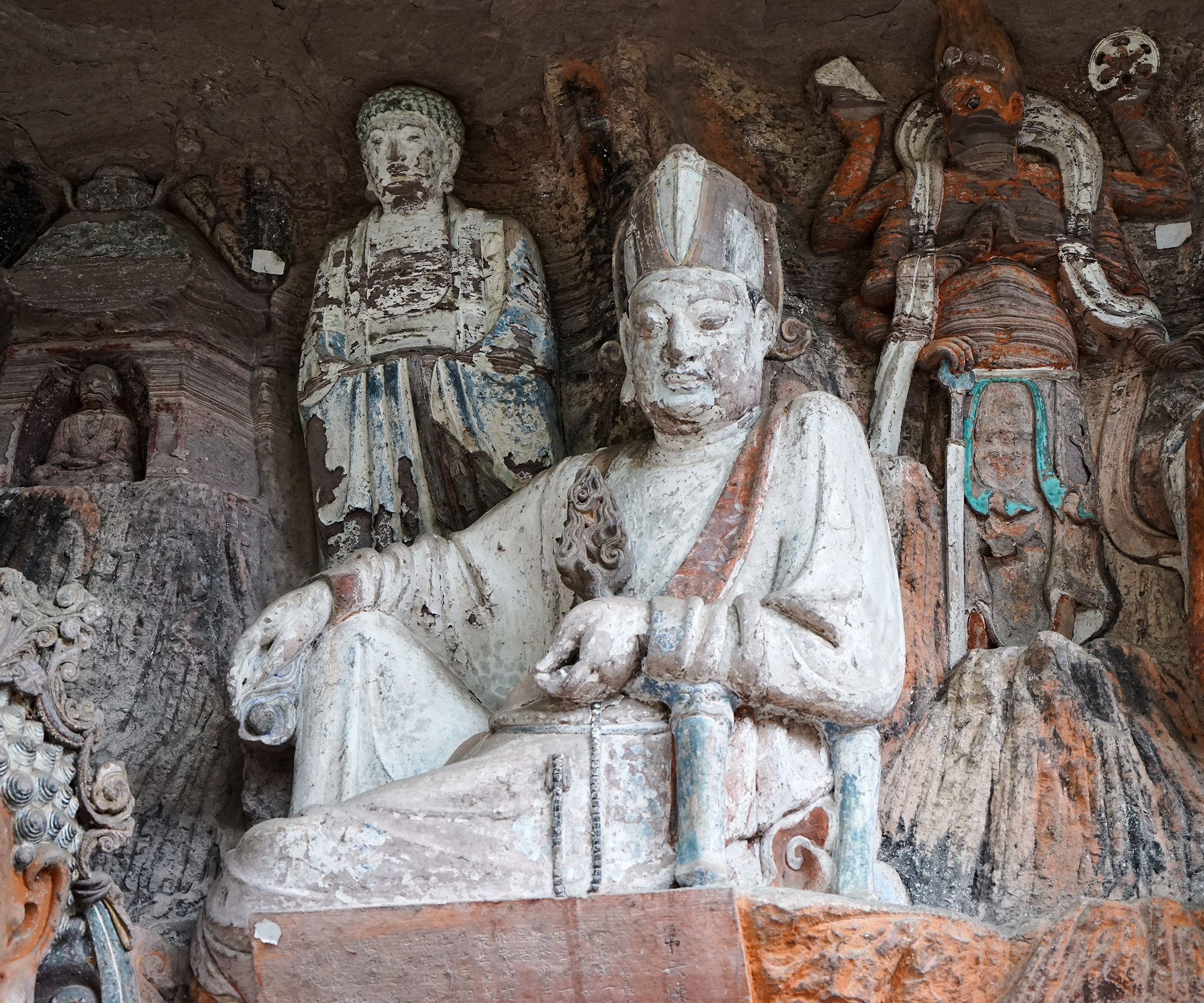 安岳毗卢洞柳本尊炼心龛捻佛珠形象