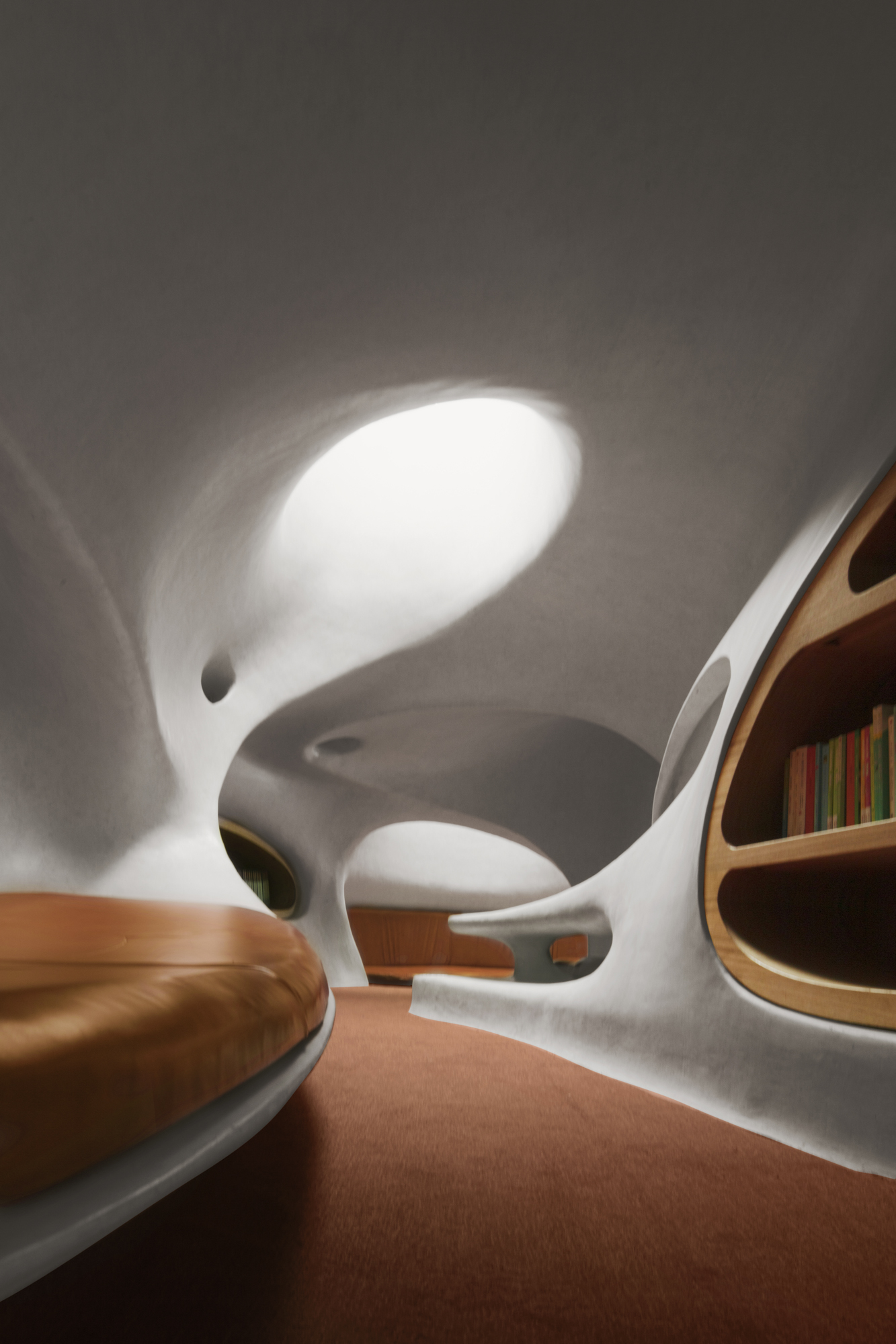 人们透过一个个孔洞，“洞”悉天地 存在建筑图