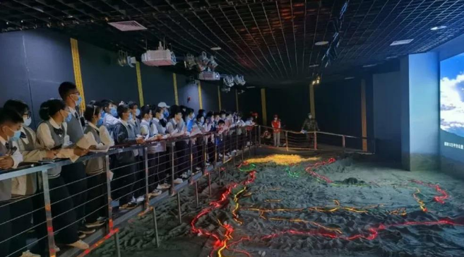 郑州市第七十一中学“探寻黄河文化，守护生态家园”黄河研学活动