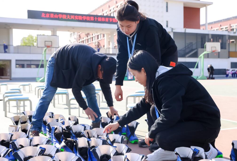 冬季运动进校园 北京景山学校大兴实验学校举办冰雪嘉年华
