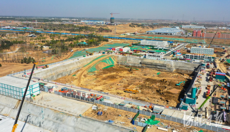 2021年4月14日,无人机航拍正在建设中的雄安城市计算(超算云)中心项目。