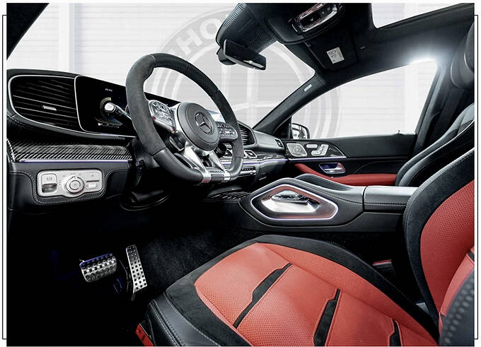 奔驰gle全新改装版曝光竖条幅格栅迈巴赫同款双色涂装