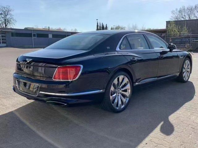 2021款宾利飞驰 现车闻名于世可选配置 