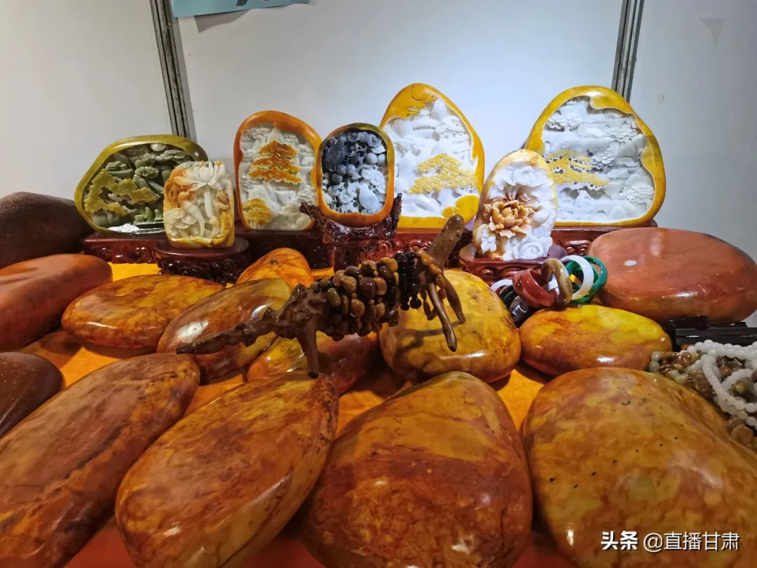 立足甘肃放眼新丝路 兰州艺术品收藏博览会落幕