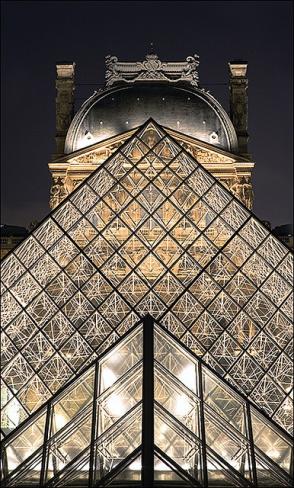 为准)源自巴黎卢浮宫玻璃金字塔的设计灵感全楼体大面积采用low-e玻璃