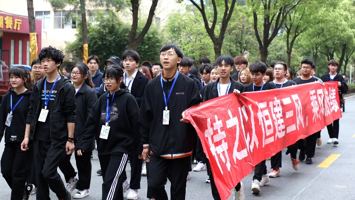 江西科技学院“三风”建设月暨“五爱”教育活动启动