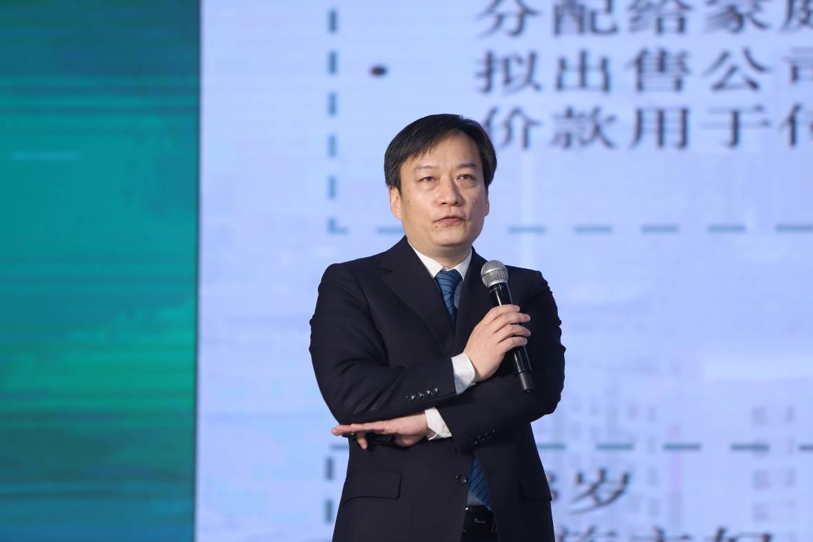 汪岩焯先生演讲