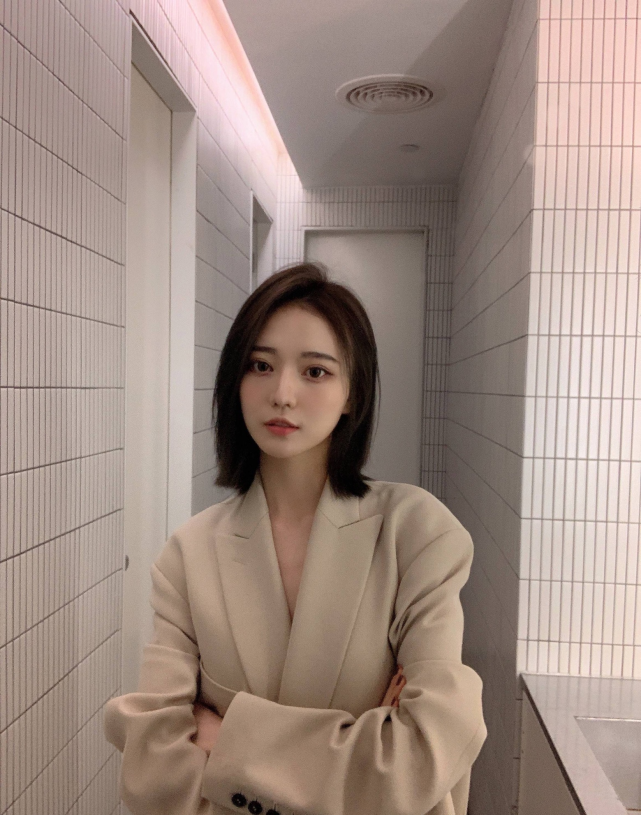 这个瓜牵扯到了3位主要当事人:项思醒(女主),张科峰(男主),徐姓富二代