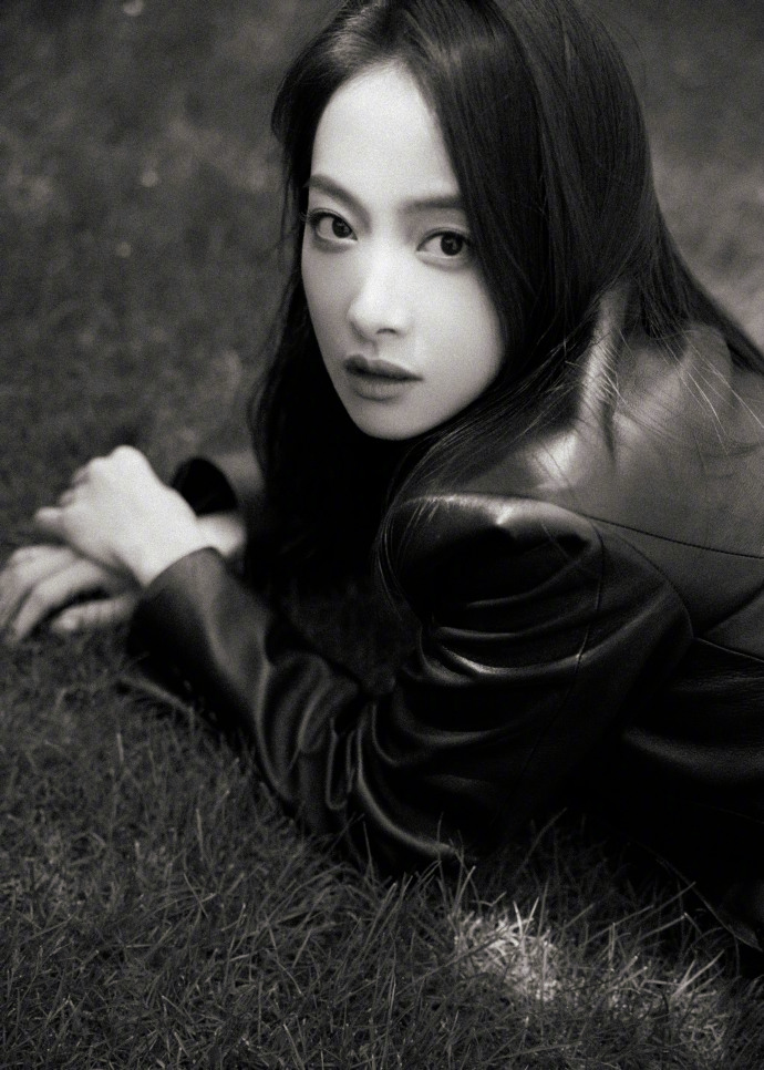 宋茜皮衣造型凌厉酷飒_凤凰网时尚_凤凰网