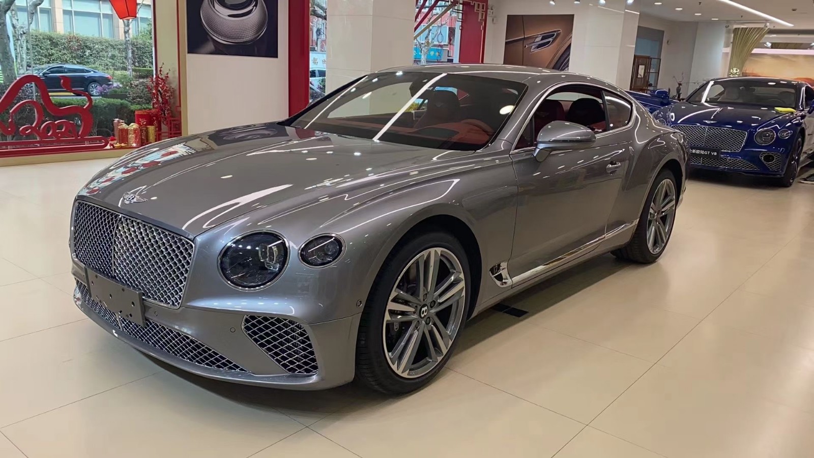 21款宾利欧陆gt优惠30w五一特惠可分期