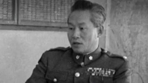 吴国桢逃往美国、孙立人被软禁，蒋经国是怎样拿到政治大权的？