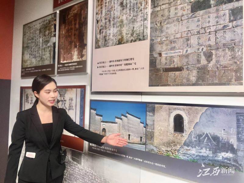 ▲ 讲解员在博物馆内讲解。摄影|记者孙沐雨