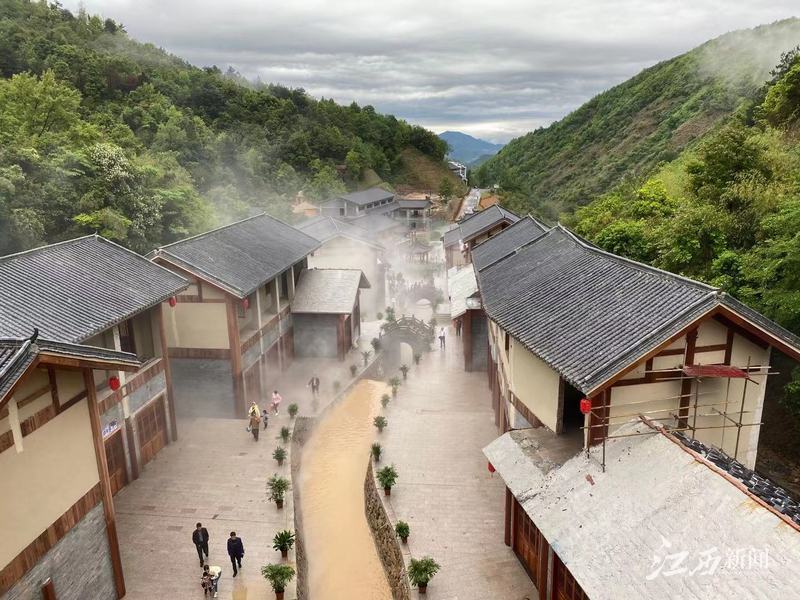 ▲乐安大华山蝶栖谷旅游区内。摄影|熊家明