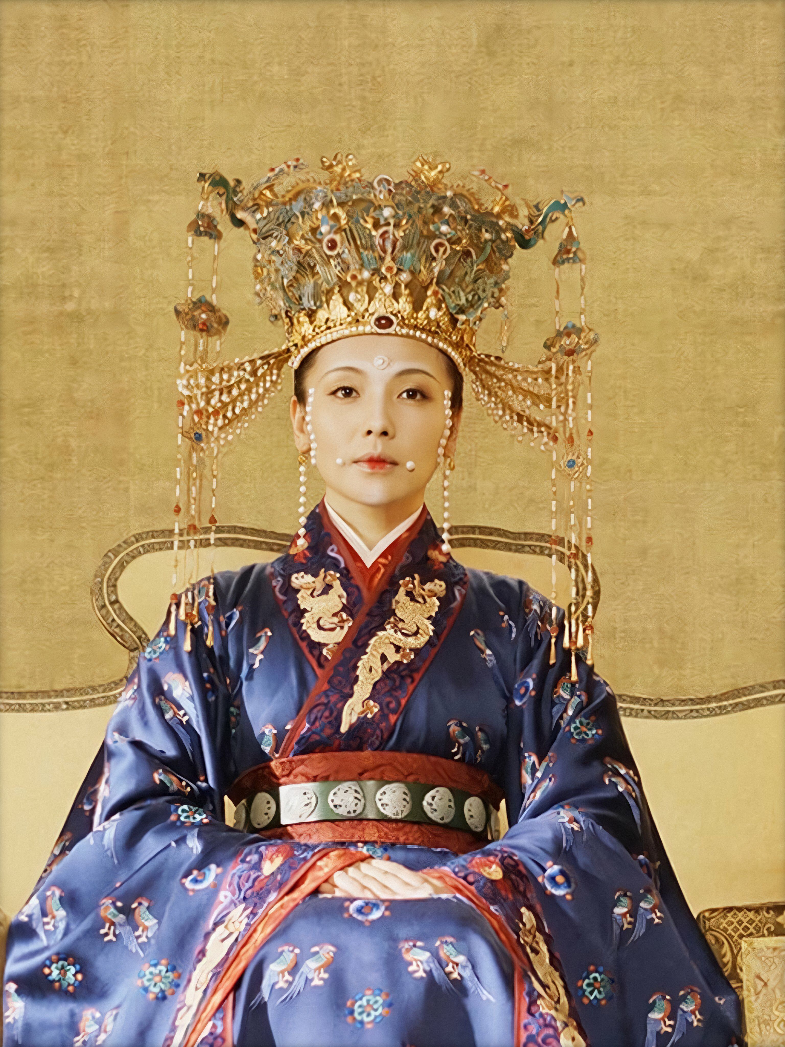 刘涛身着皇后袆衣。